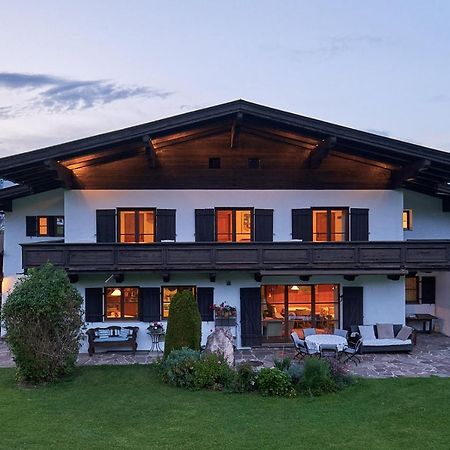 Pension Landhaus Gasteiger Kitzbühel Exteriör bild