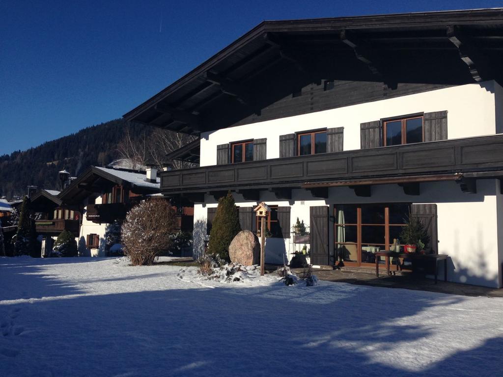 Pension Landhaus Gasteiger Kitzbühel Exteriör bild